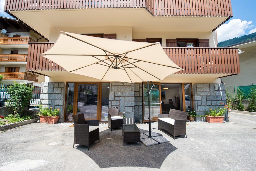 Residence Alpen Casavacanze Pinzolo Ngoại thất bức ảnh