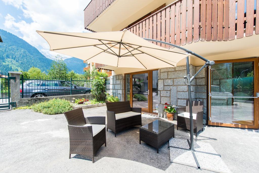 Residence Alpen Casavacanze Pinzolo Ngoại thất bức ảnh